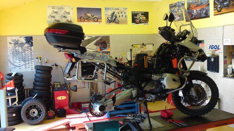 BMW GS szervíz kép